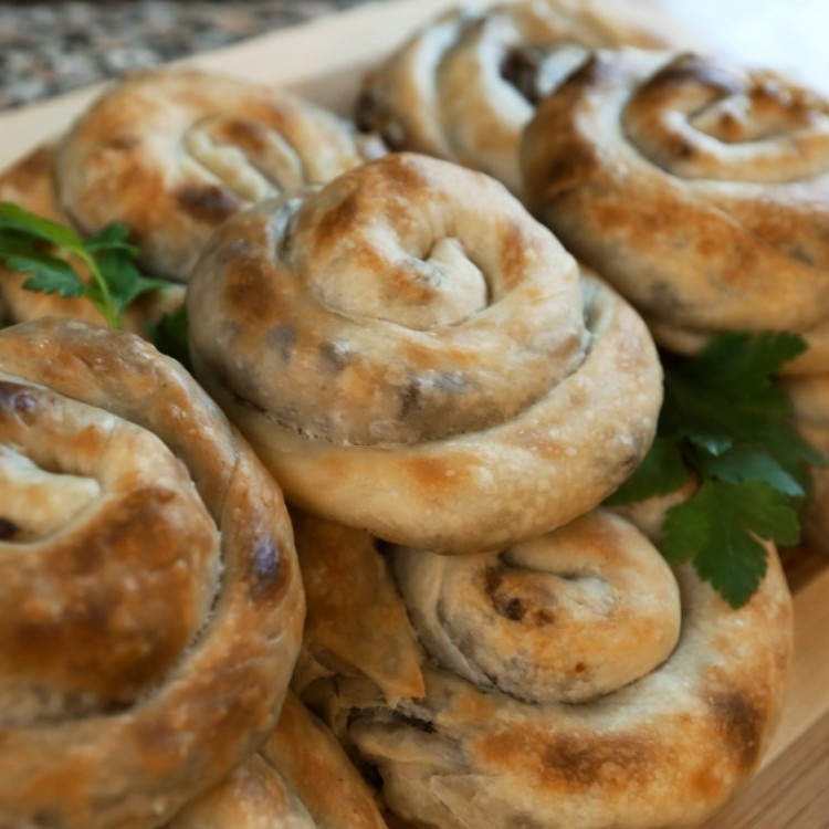 طرق عمل المعجنات بأنواعها بالفيديو