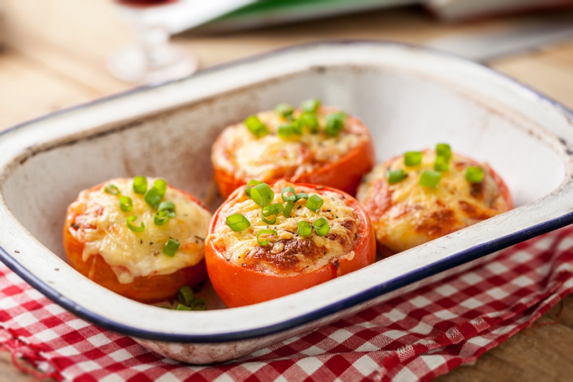 طماطم مشوية بجبن البارميزان