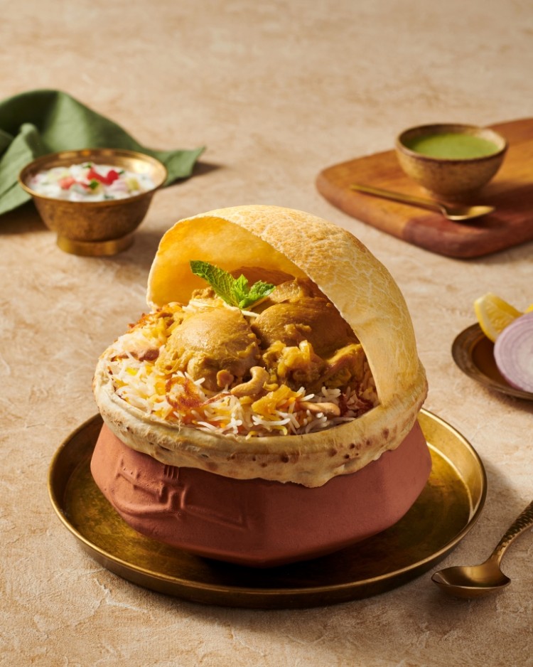 برياني بالدجاج المسحّب