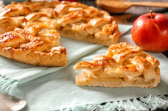فطيرة التفاح السهلة والسريعة
