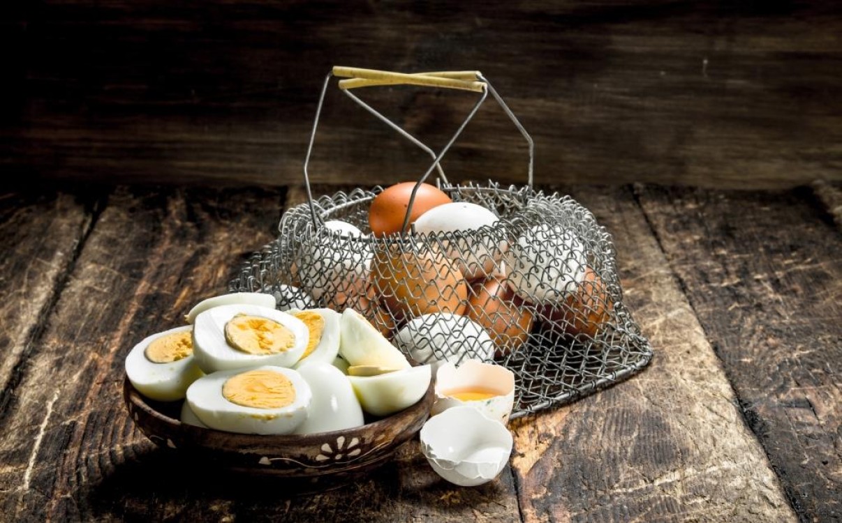 طرق ناجحة لسلق البيض بشكل مثالي في كل مرة