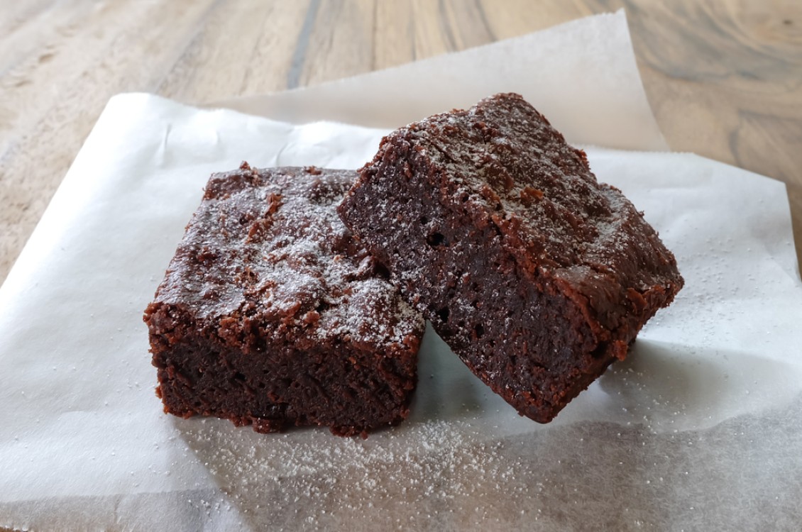 كيك النسكافيه بالكاكاو