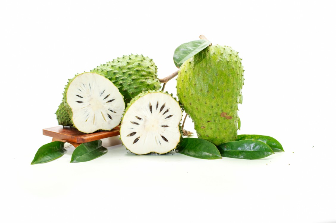 تعرفوا على فوائد فاكهة القشطة