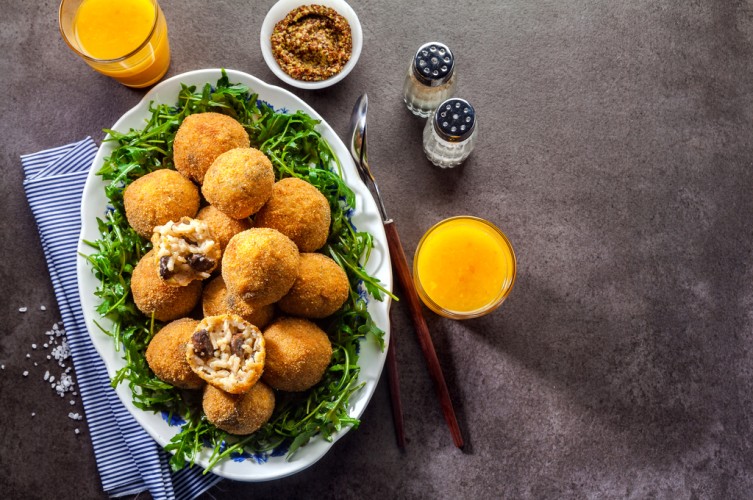 كرات الروبيان المقلي