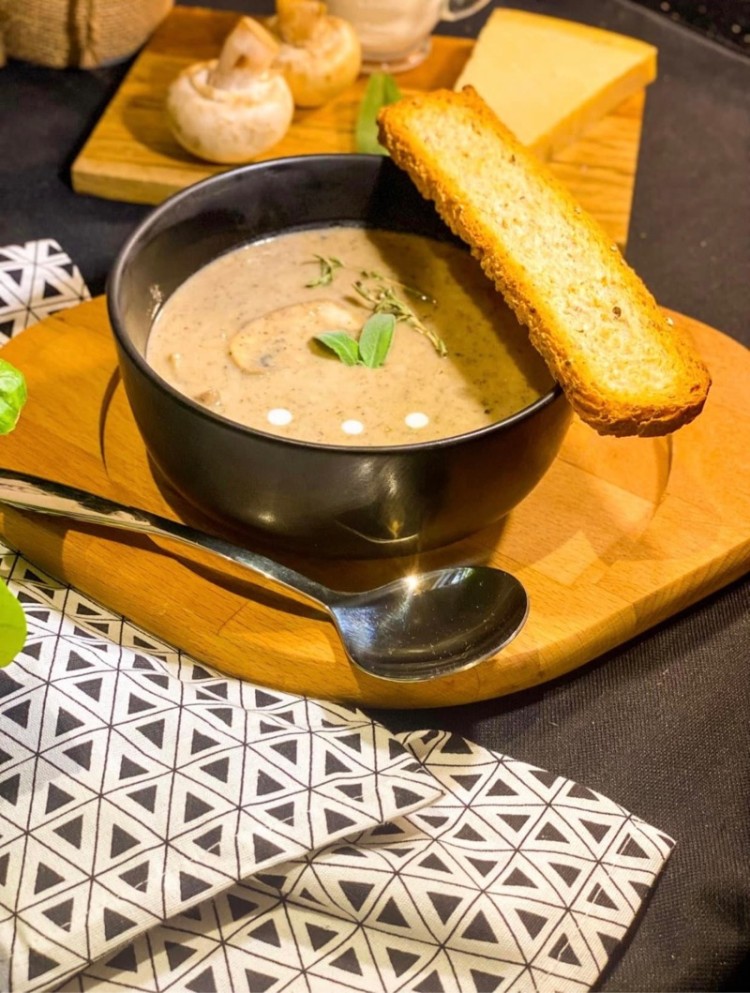 شوربة البطاطس بالكريمة