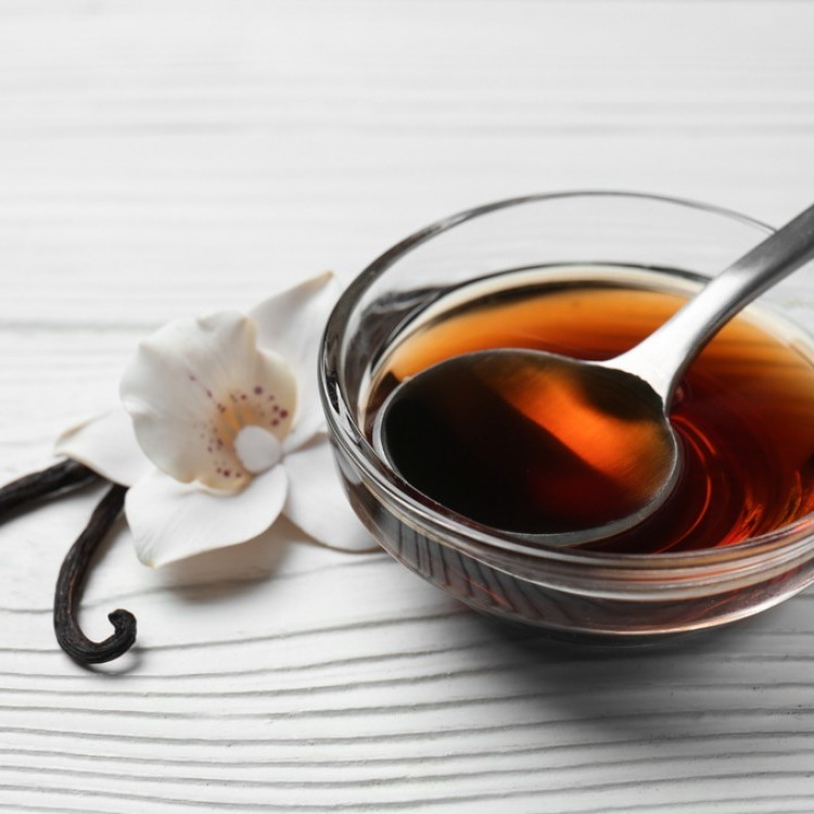 أبرز استخدامات الفانيلا السائلة