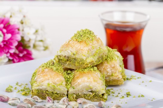 بقلاوة بالفستق الحلبي