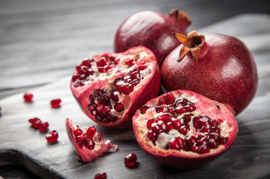 أفضل طرق تقطيع الرمان