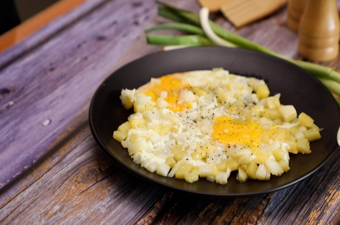 مفركة بيض وبطاطس سريعة بالفيديو