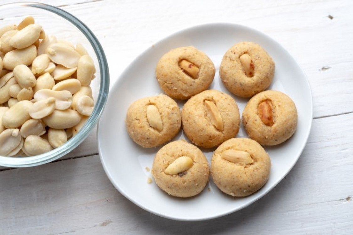 حلويات الفول السوداني