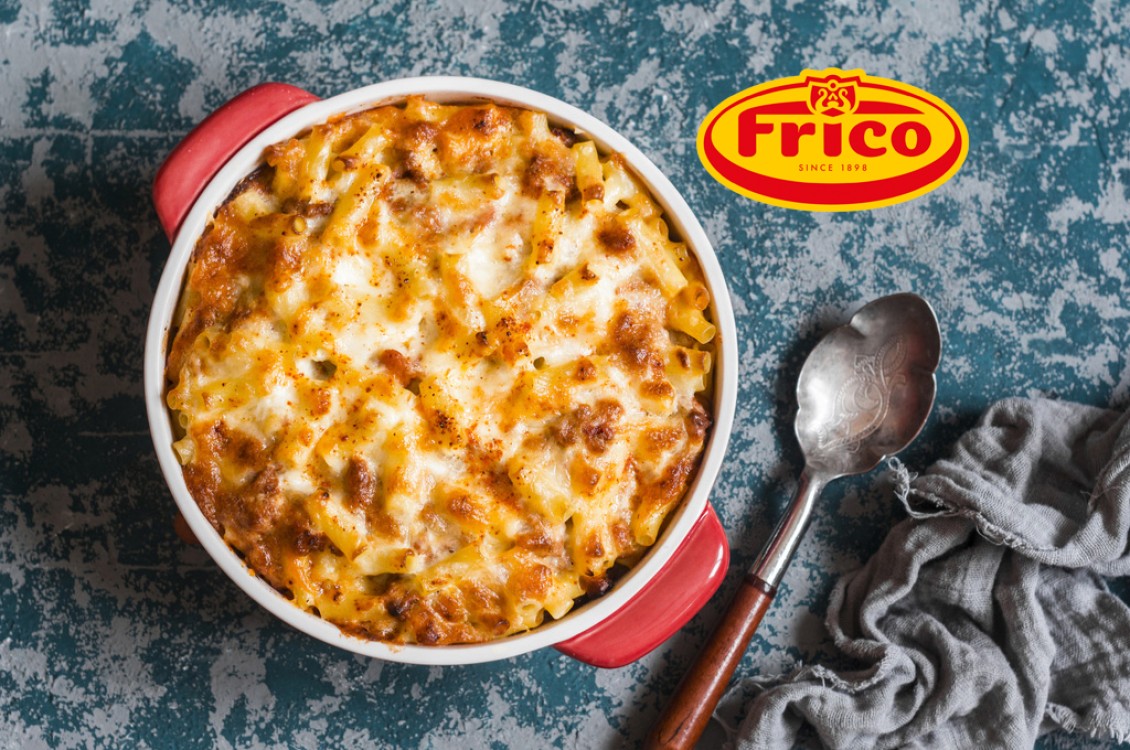 مكرونة بالبشاميل وجبن الموزريلا فريكو