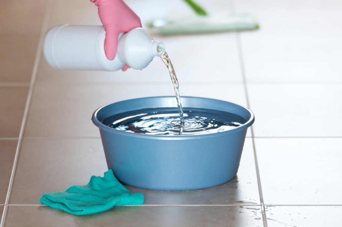 استخدامات المبيض لأعمال التنظيف