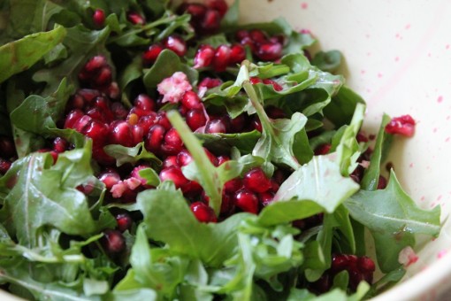 سلطة الرمان مع الجرجير للرجيم