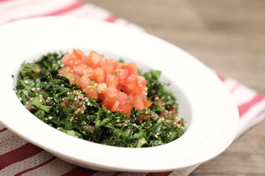 تبولة الكينوا بالفيديو