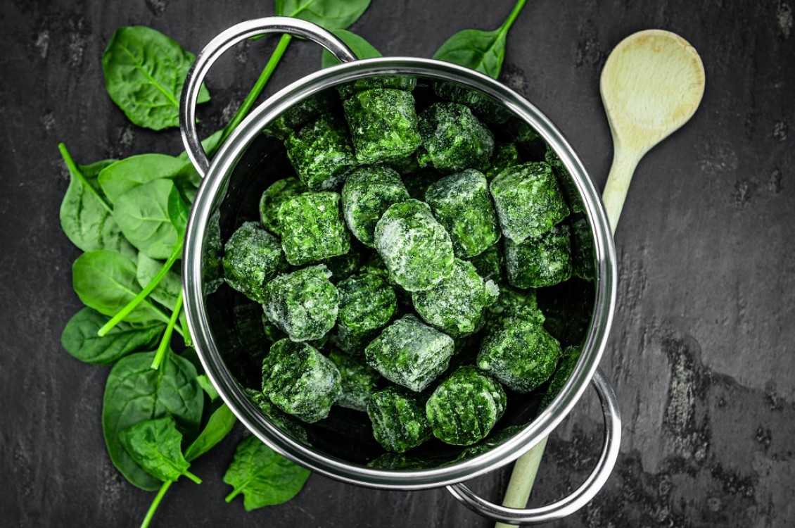 كيفية تخزين السبانخ الطازج