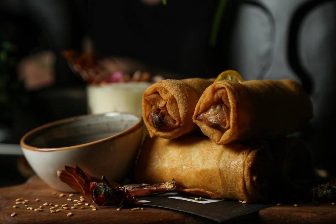 رولات المسخن مع الصوص