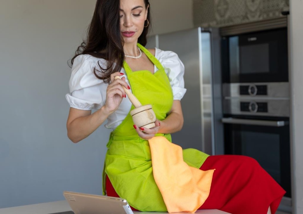 نصائح مهمة تحتاجينها لتعلم الطبخ باحترافية في منزلك