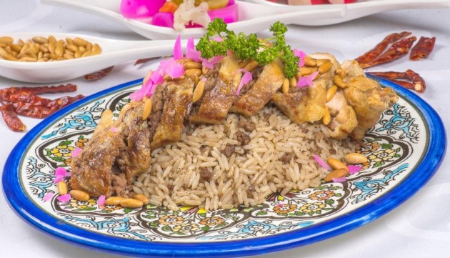 الأرز مع الدجاج