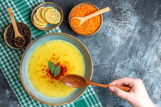 طريقة عمل شوربة العدس اللبنانية
