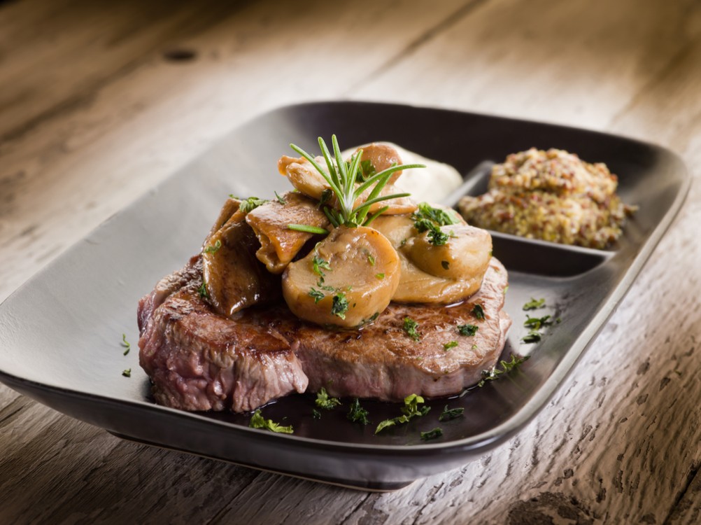 طريقة عمل صوص المشروم للستيك