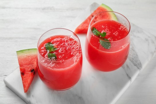 سموثي البطيخ بالنعناع
