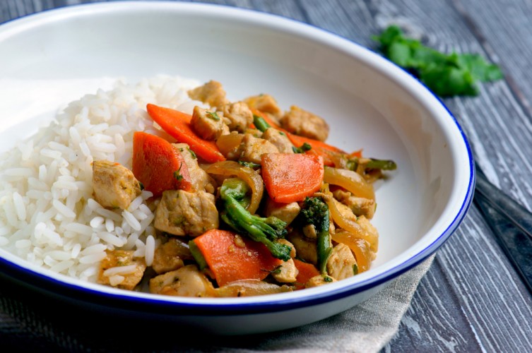 ايدام صيني بالدجاج والخضار