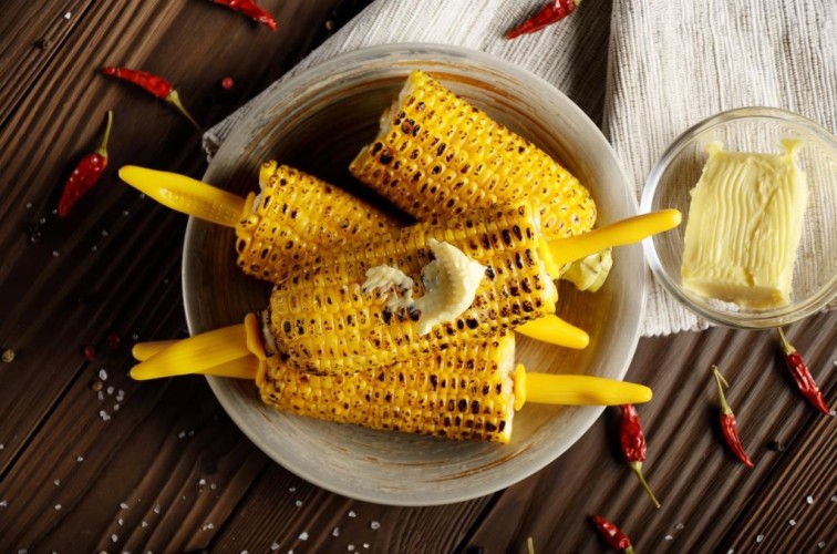 طريقة عمل الذرة المسلوقة