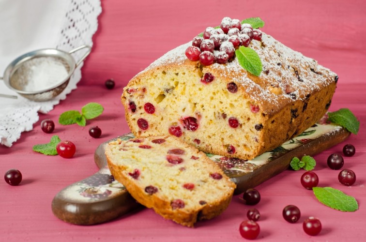 كيك البرتقال بالكرانبيري