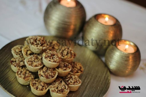 قوالب البسكويت المحشو بالمكسرات خطوة بخطوة بالصور