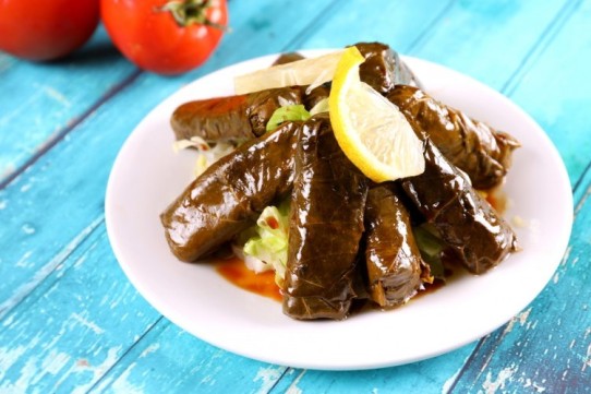 ورق العنب الحامض بالفيديو والصور