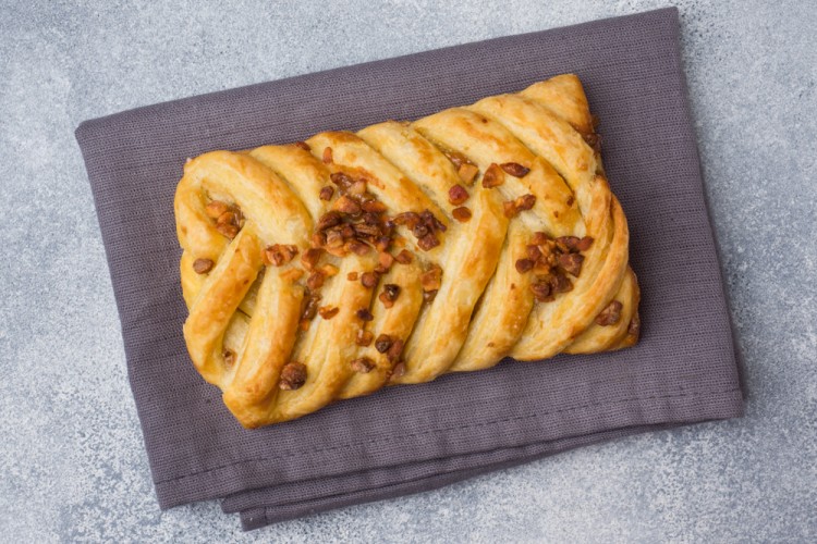 فطيرة الجوز بالكراميل