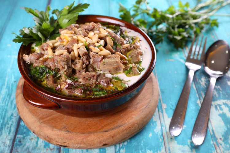 فتة لحم سهلة لعزومة العيد