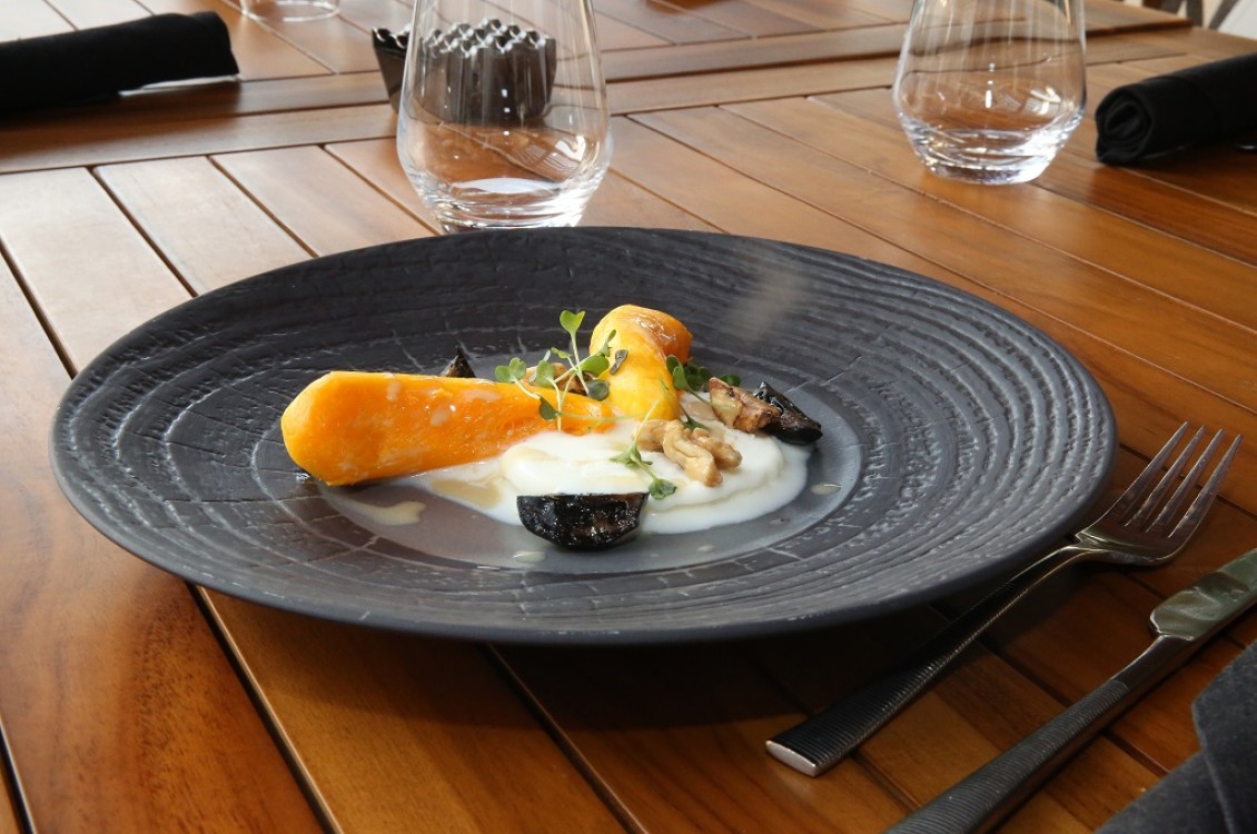 حلى اليقطين مع صلصة التمر