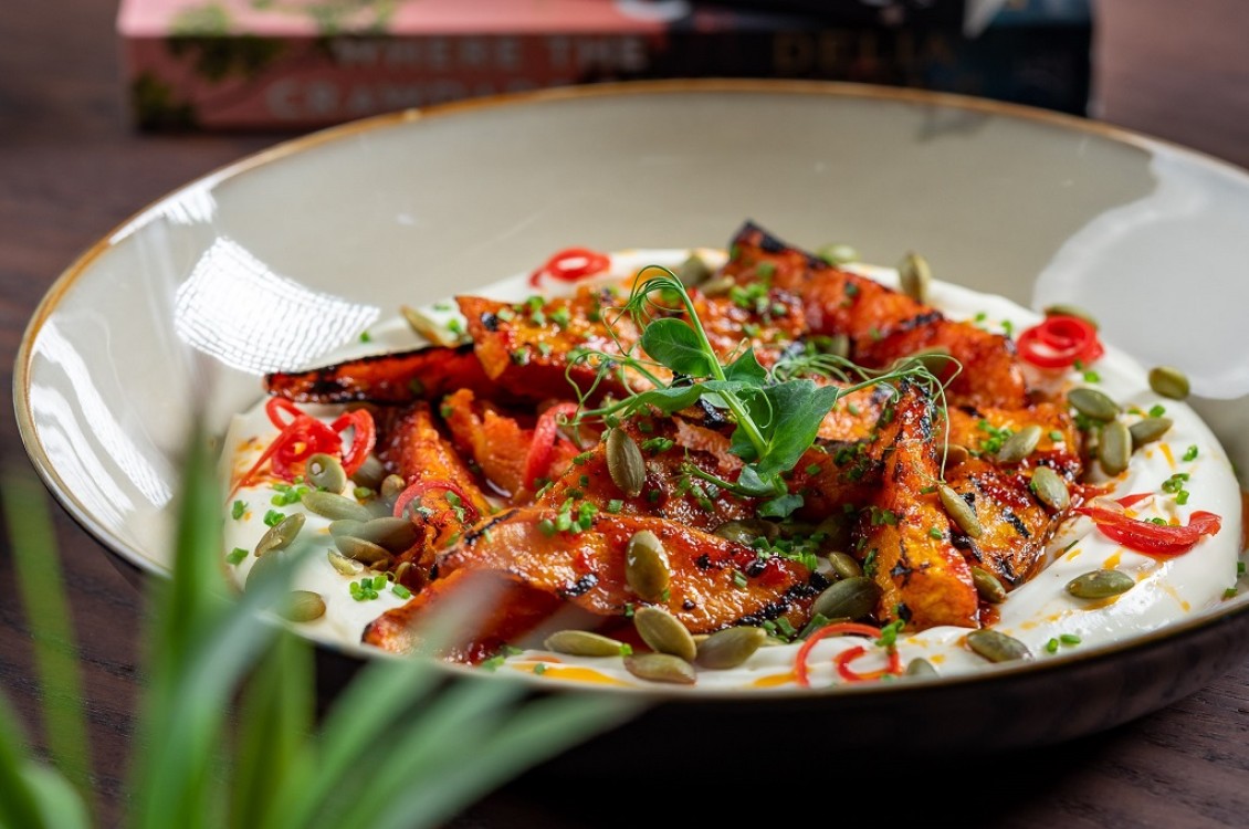 سلطة بطاطا حلوة مشوية